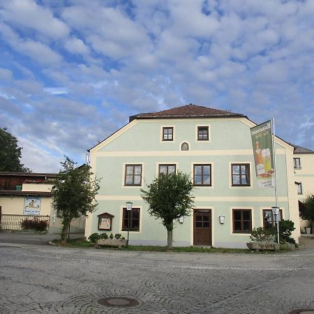 Brauereigasthof Zur Post Eschlkam Exterior foto