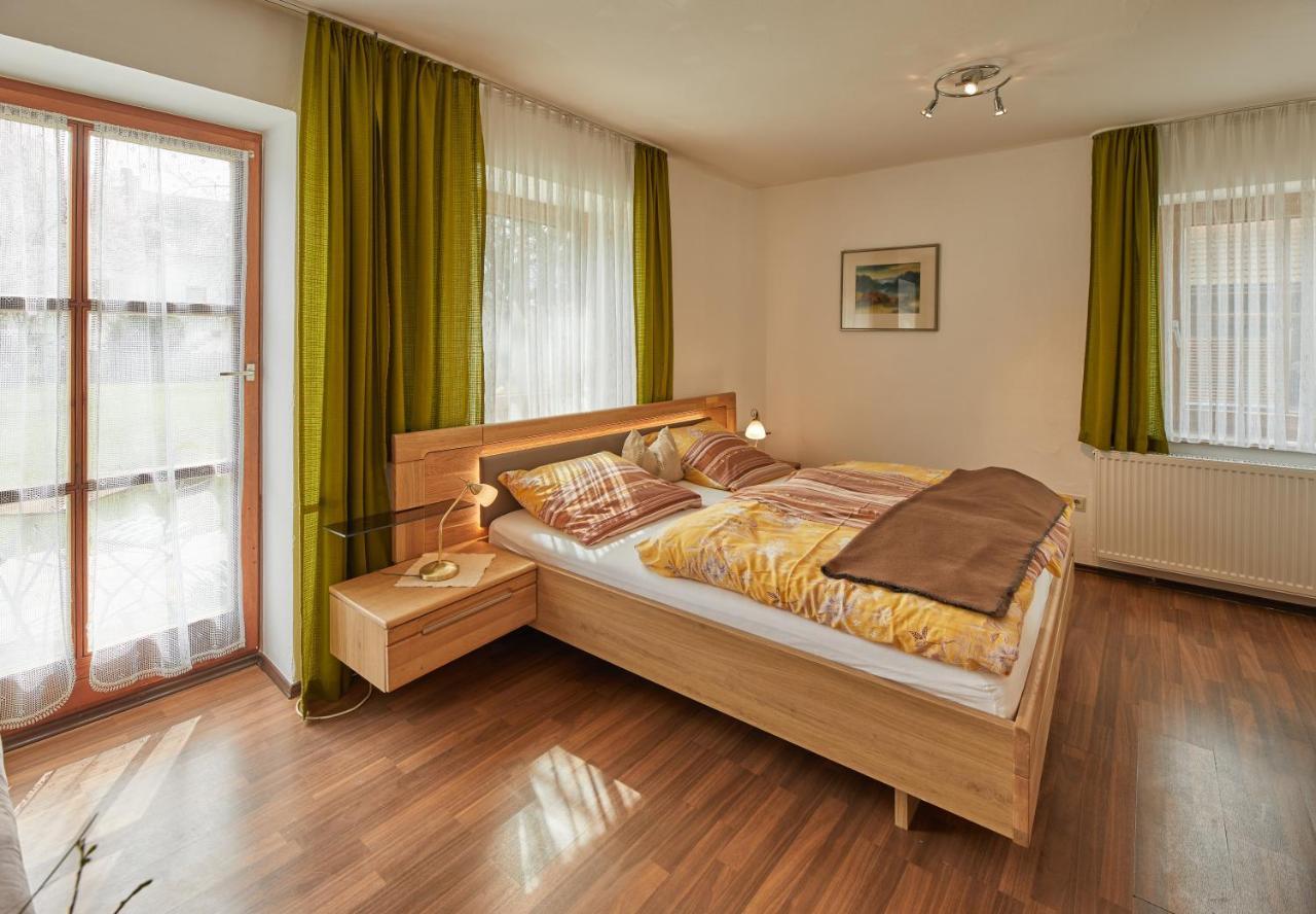 Brauereigasthof Zur Post Eschlkam Exterior foto